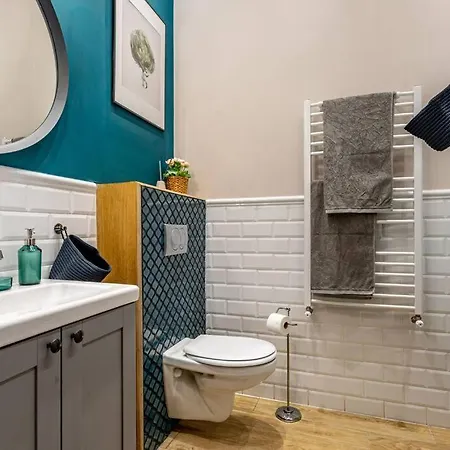 Stylishly Renewed Saint Stephen With Ac Apartamento
